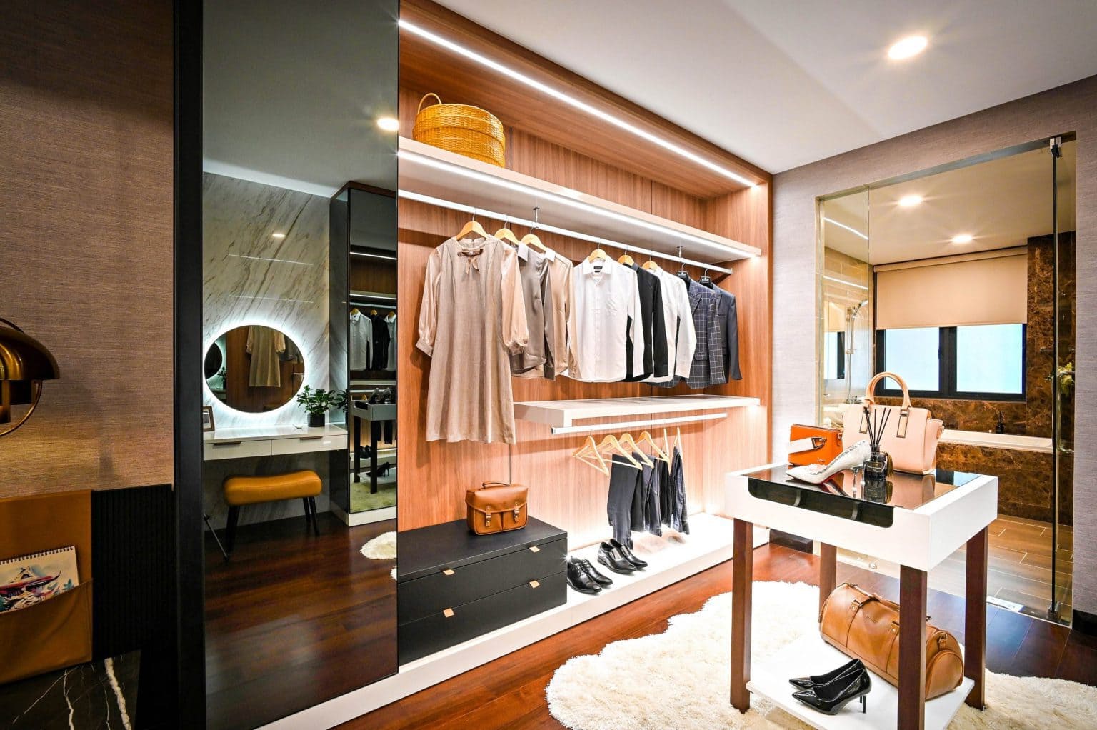 Walk-In Wardrobes A Touch of Luxury for Your Home (1)